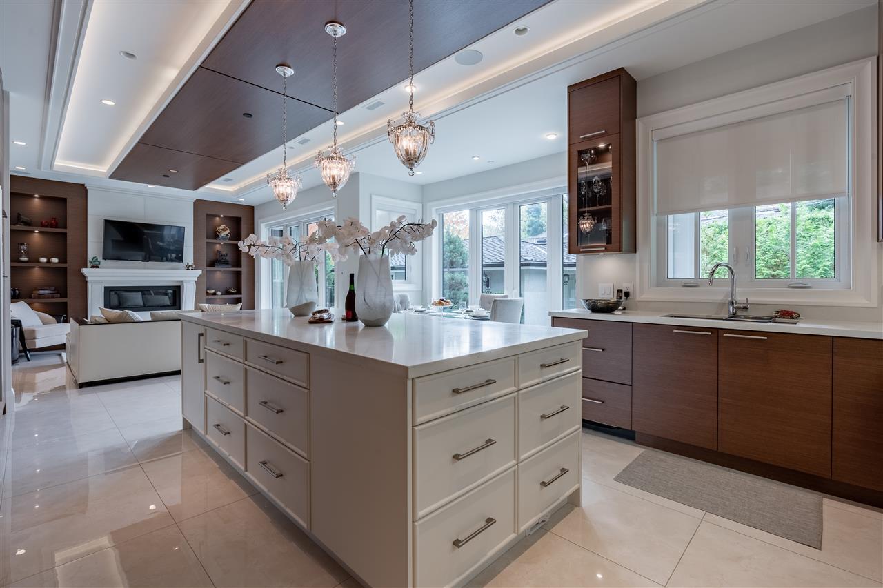 1376 W 26th Avenue, Vancouver 14