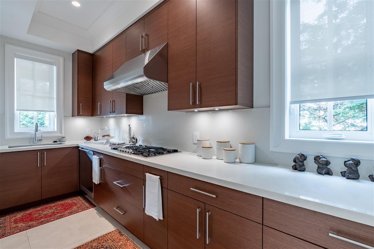 1376 W 26th Avenue, Vancouver 18