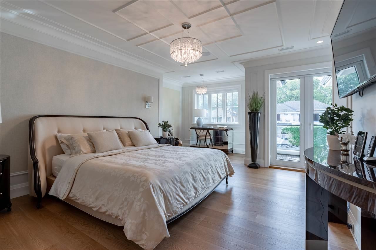 1376 W 26th Avenue, Vancouver 22