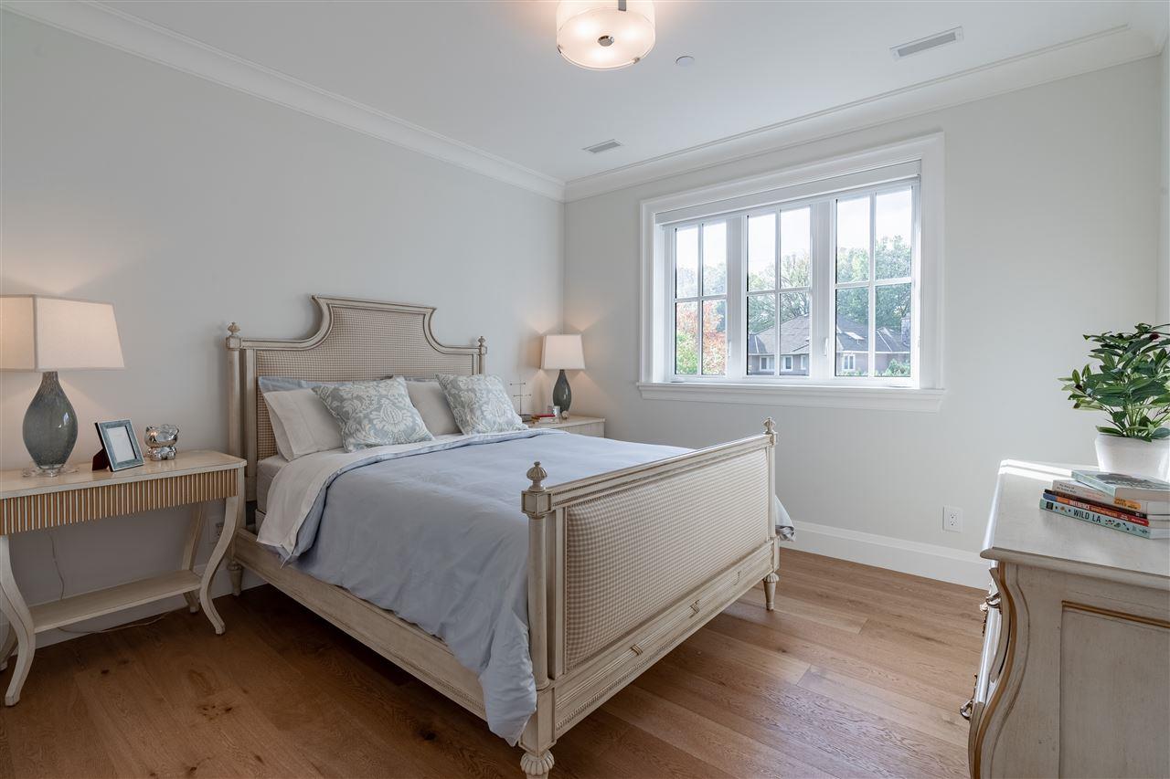1376 W 26th Avenue, Vancouver 27