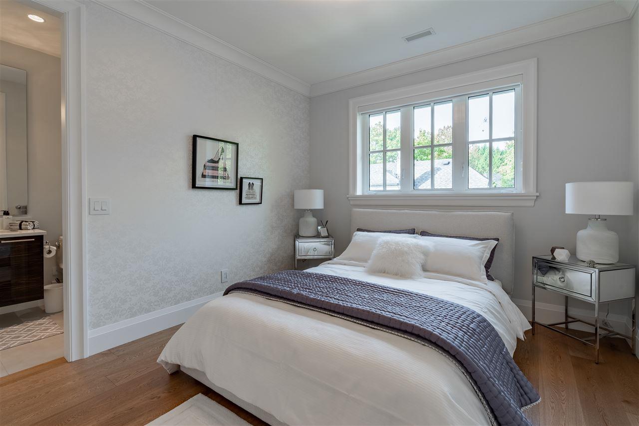 1376 W 26th Avenue, Vancouver 28