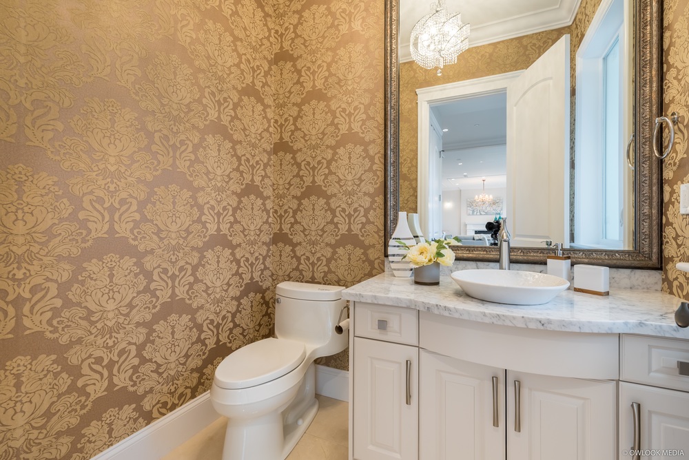 3885 W Broadway, Vancouver West 14