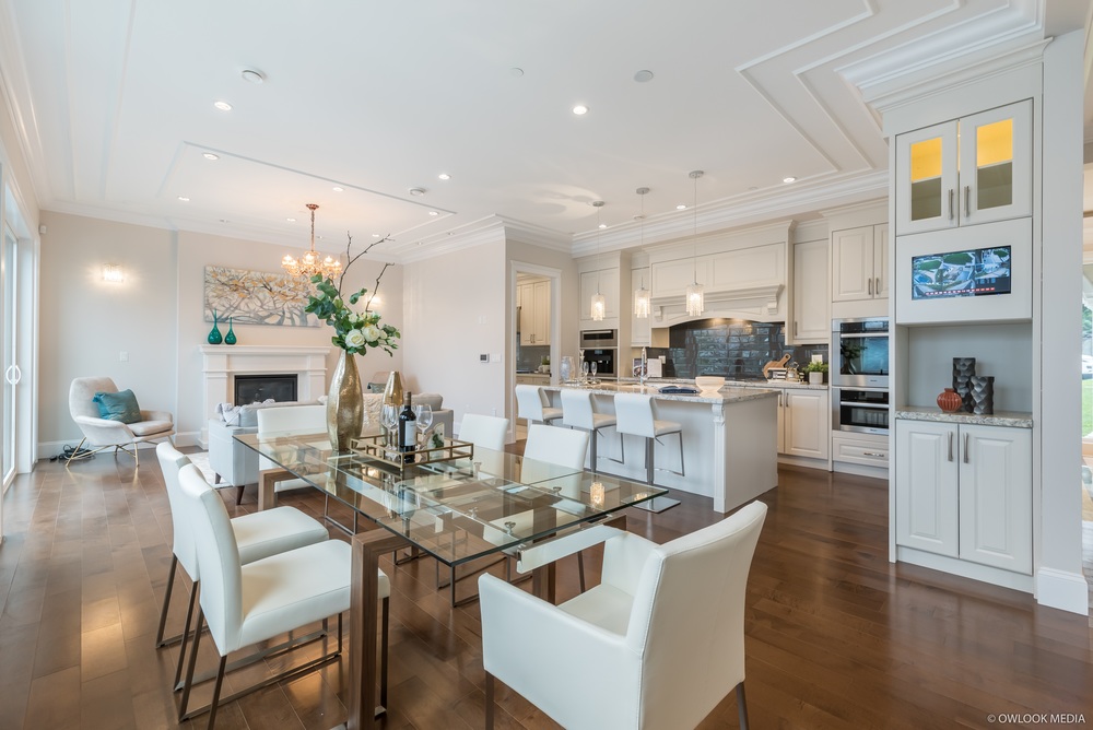 3885 W Broadway, Vancouver West 16