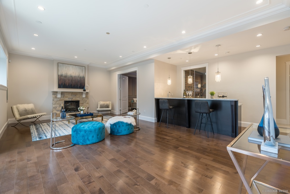 3885 W Broadway, Vancouver West 28