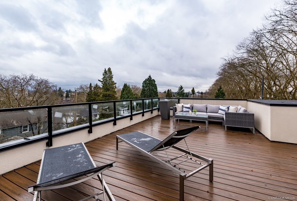 3885 W Broadway, Vancouver West 4