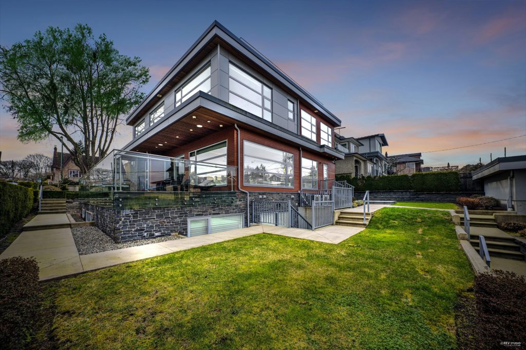 3309 W 19TH AVENUE, VANCOUVER