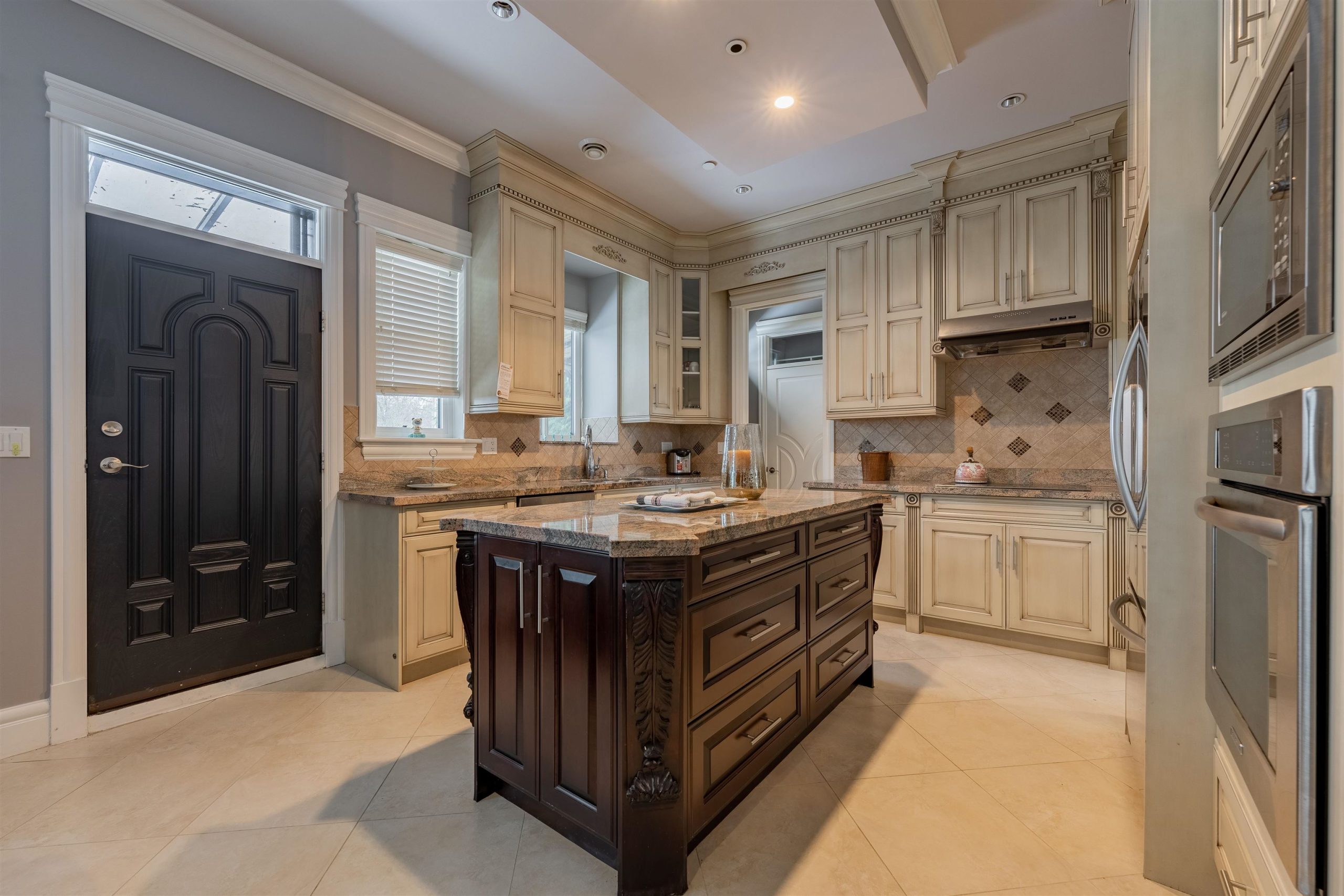 6258 VINE STREET, VANCOUVER 16