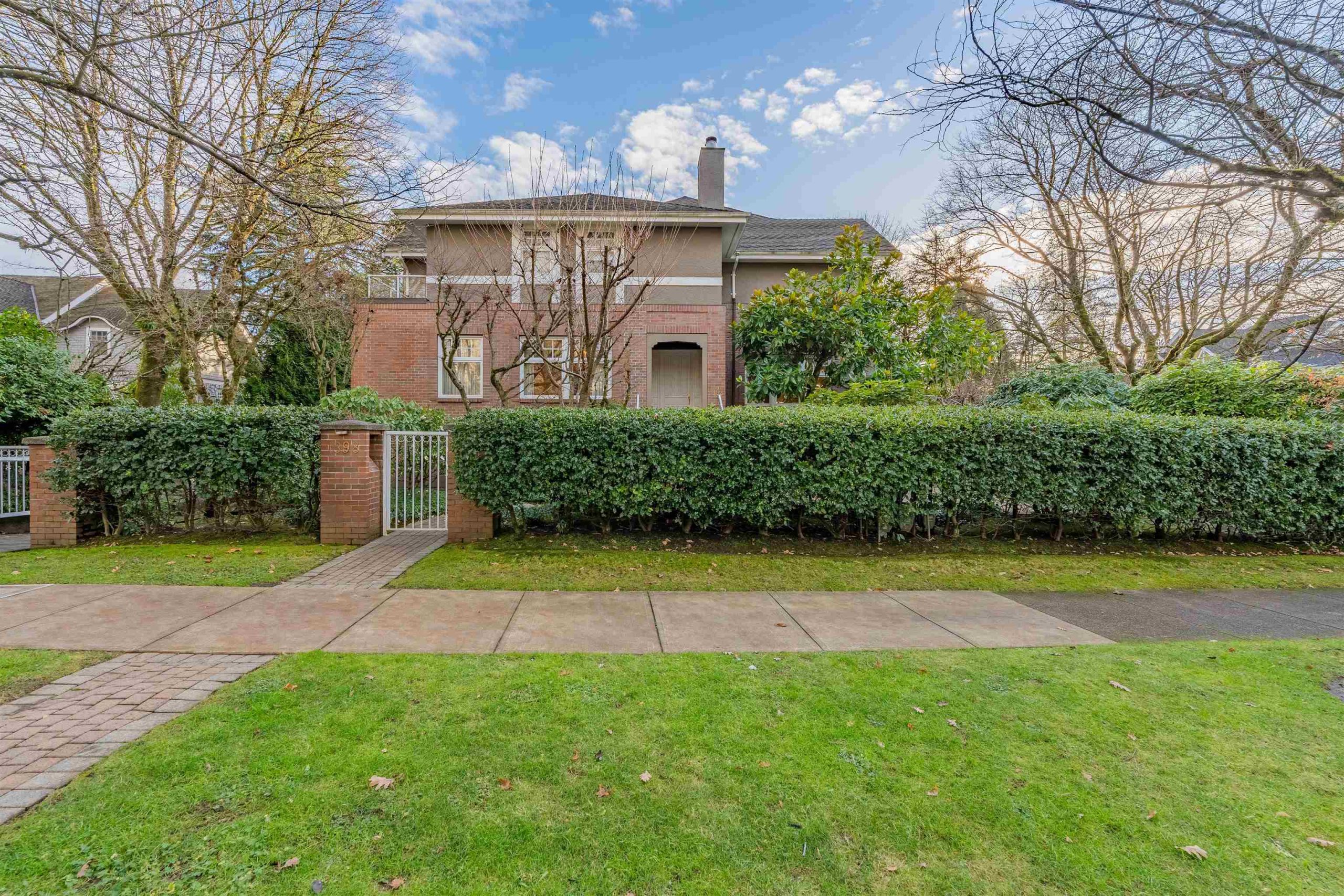 1398 MATTHEWS AVENUE, VANCOUVER 2