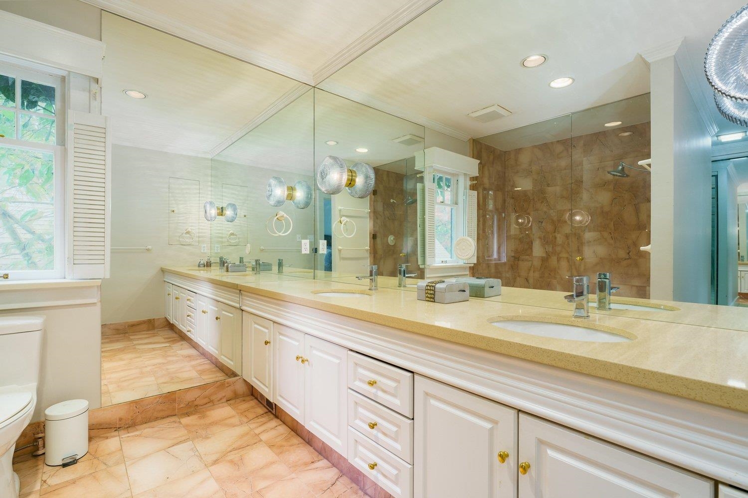 1676 W 28TH AVENUE, VANCOUVER 25