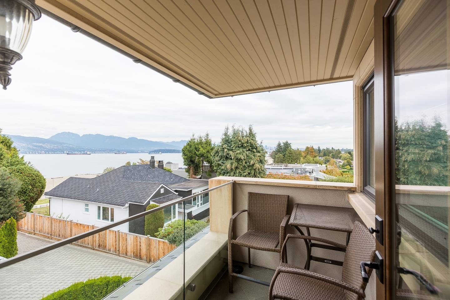 4639 SIMPSON AVENUE, VANCOUVER 21