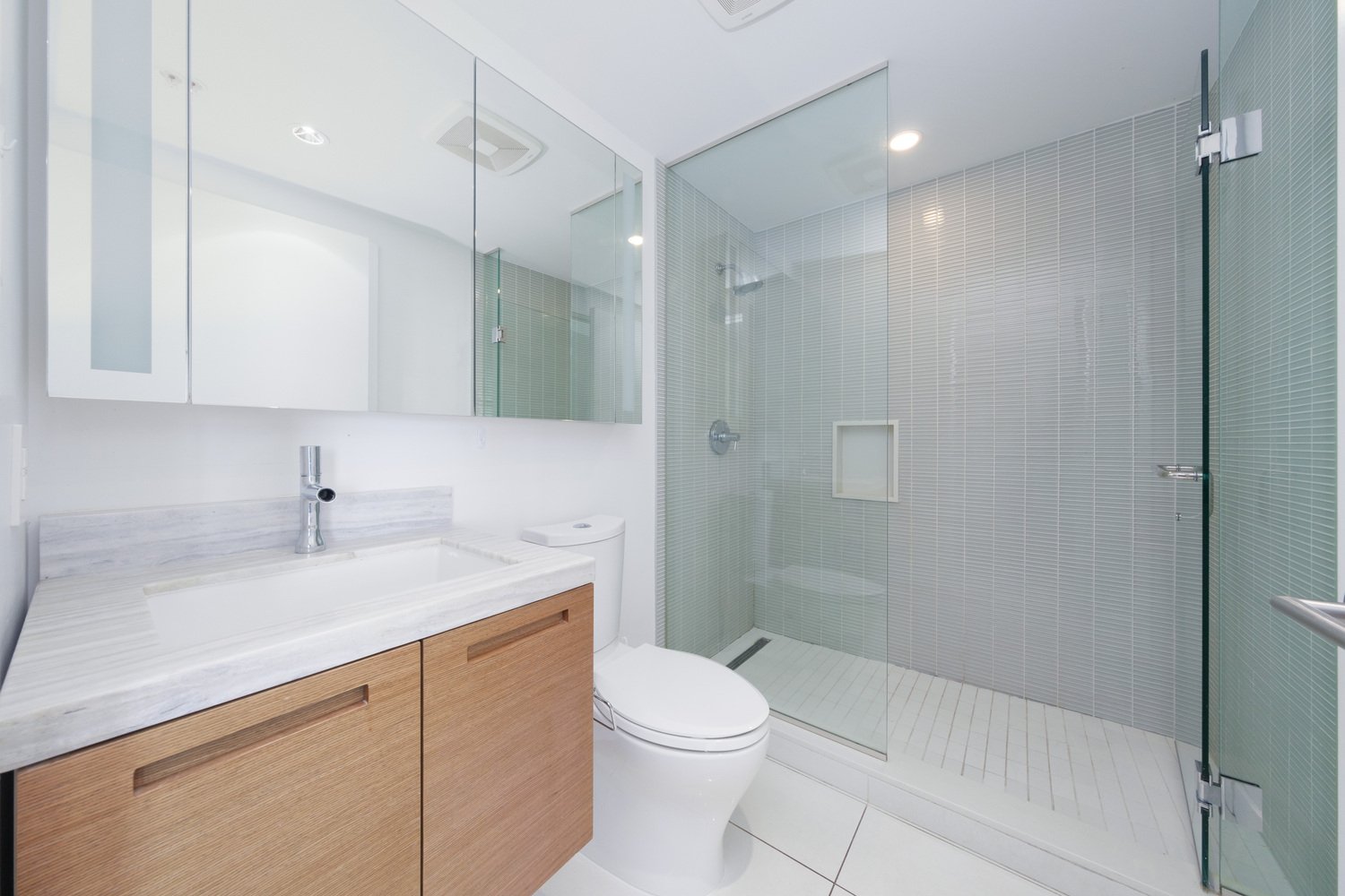 4506 777 Richards Street, Vancouver, V6B 0M6 18