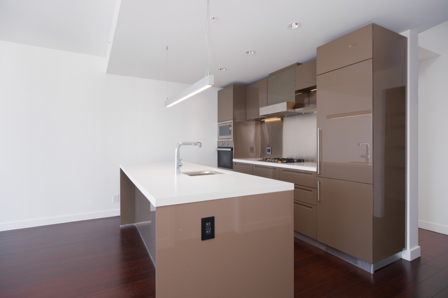4506 777 Richards Street, Vancouver, V6B 0M6 4