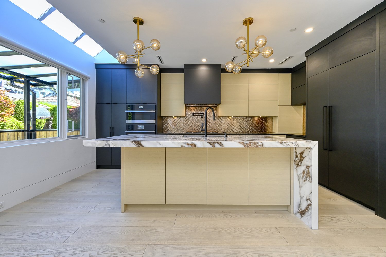 1955 W 42ND AVENUE, Vancouver 15