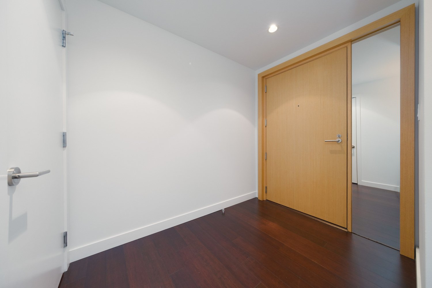 4506 777 Richards Street, Vancouver, V6B 0M6 2