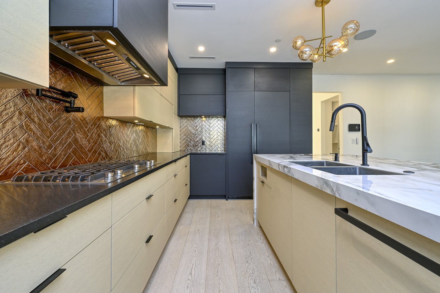 1955 W 42ND AVENUE, Vancouver 17