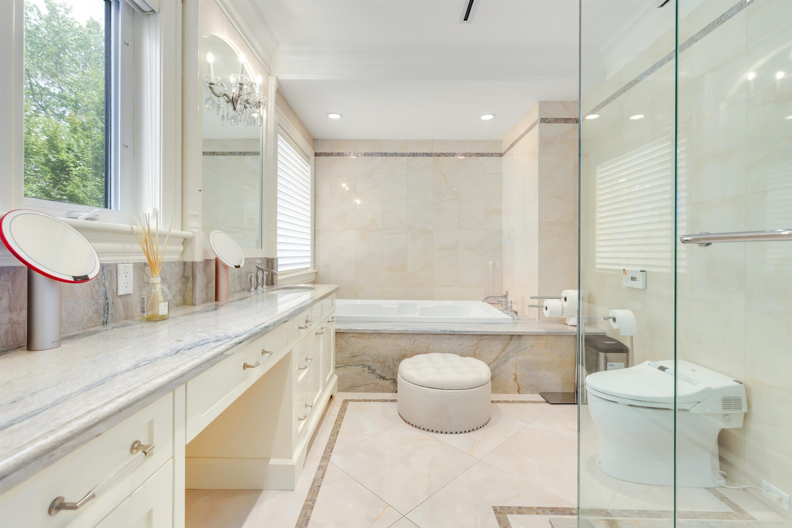 1335 W 26TH AVENUE, Vancouver 14