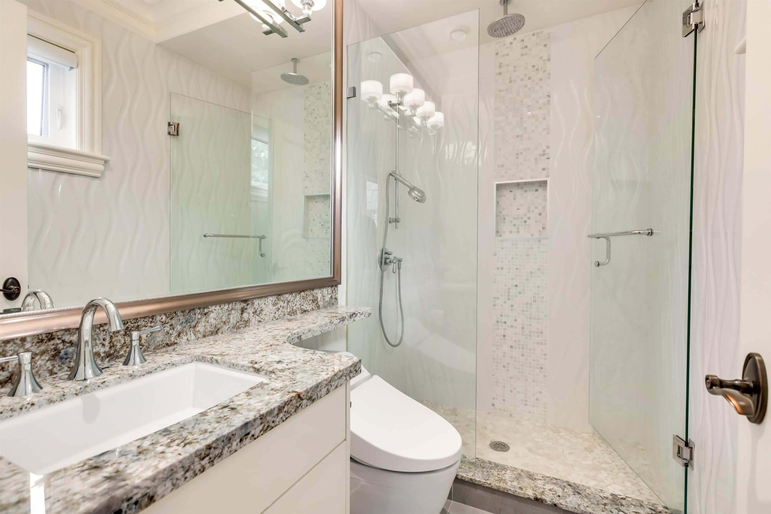 1335 W 26TH AVENUE, Vancouver 17