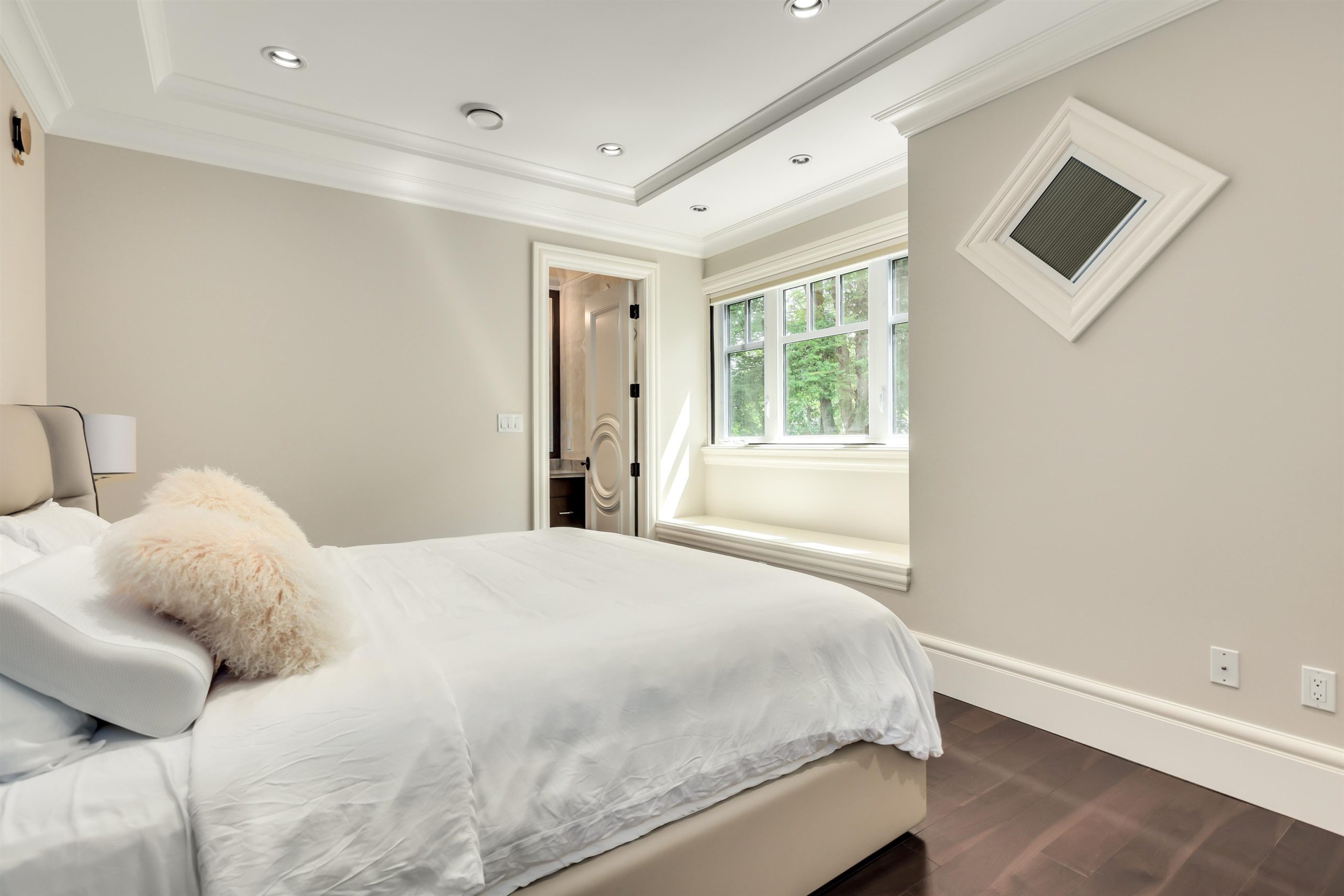 1335 W 26TH AVENUE, Vancouver 18