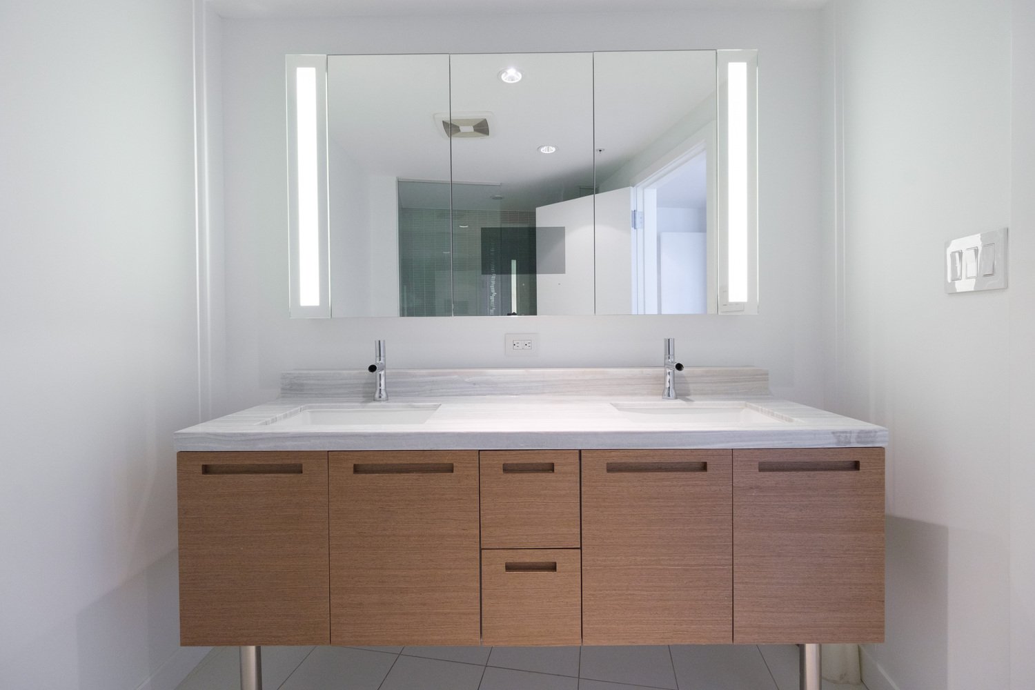 4506 777 Richards Street, Vancouver, V6B 0M6 12