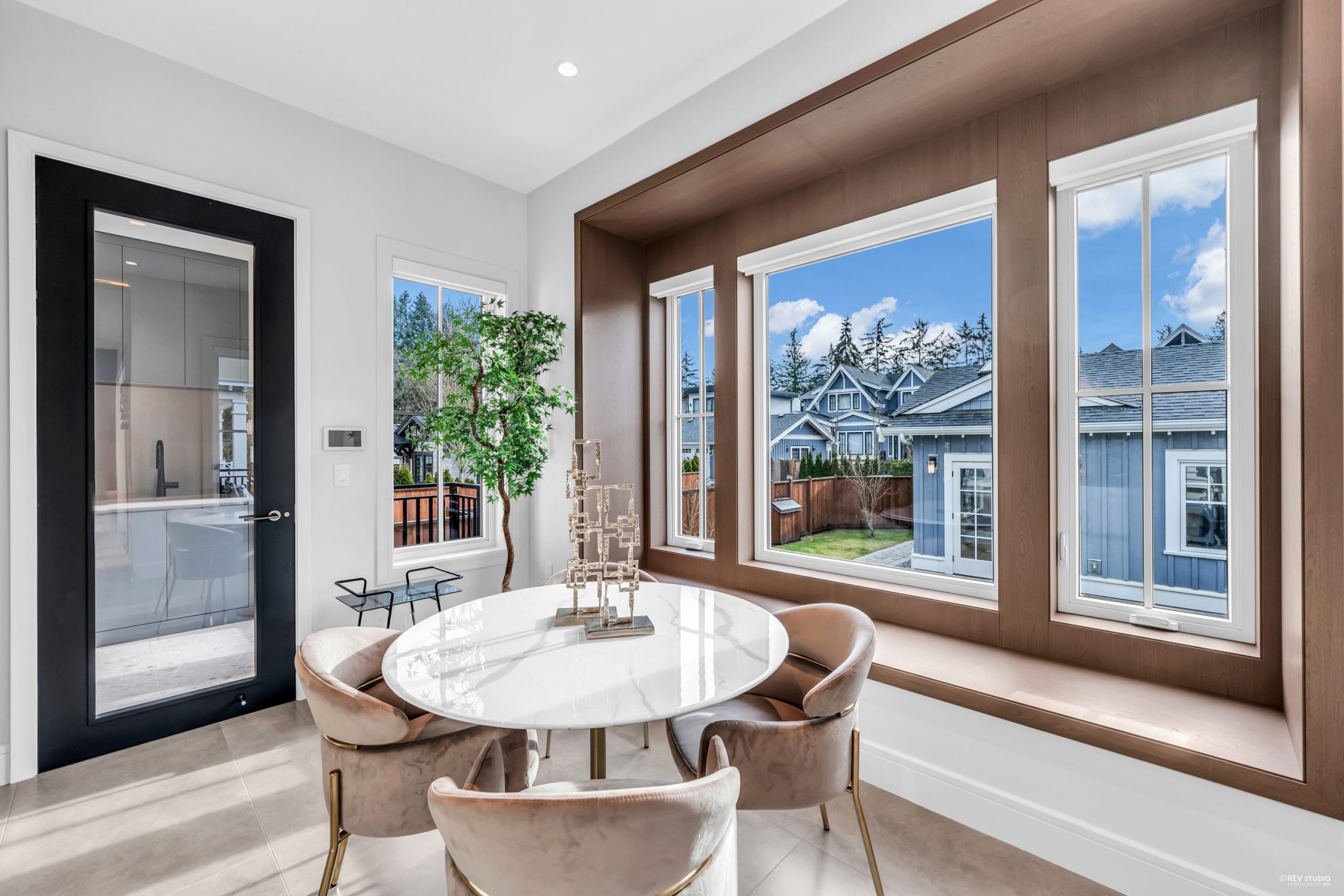 3852 W 50TH AVENUE, VANCOUVER 15