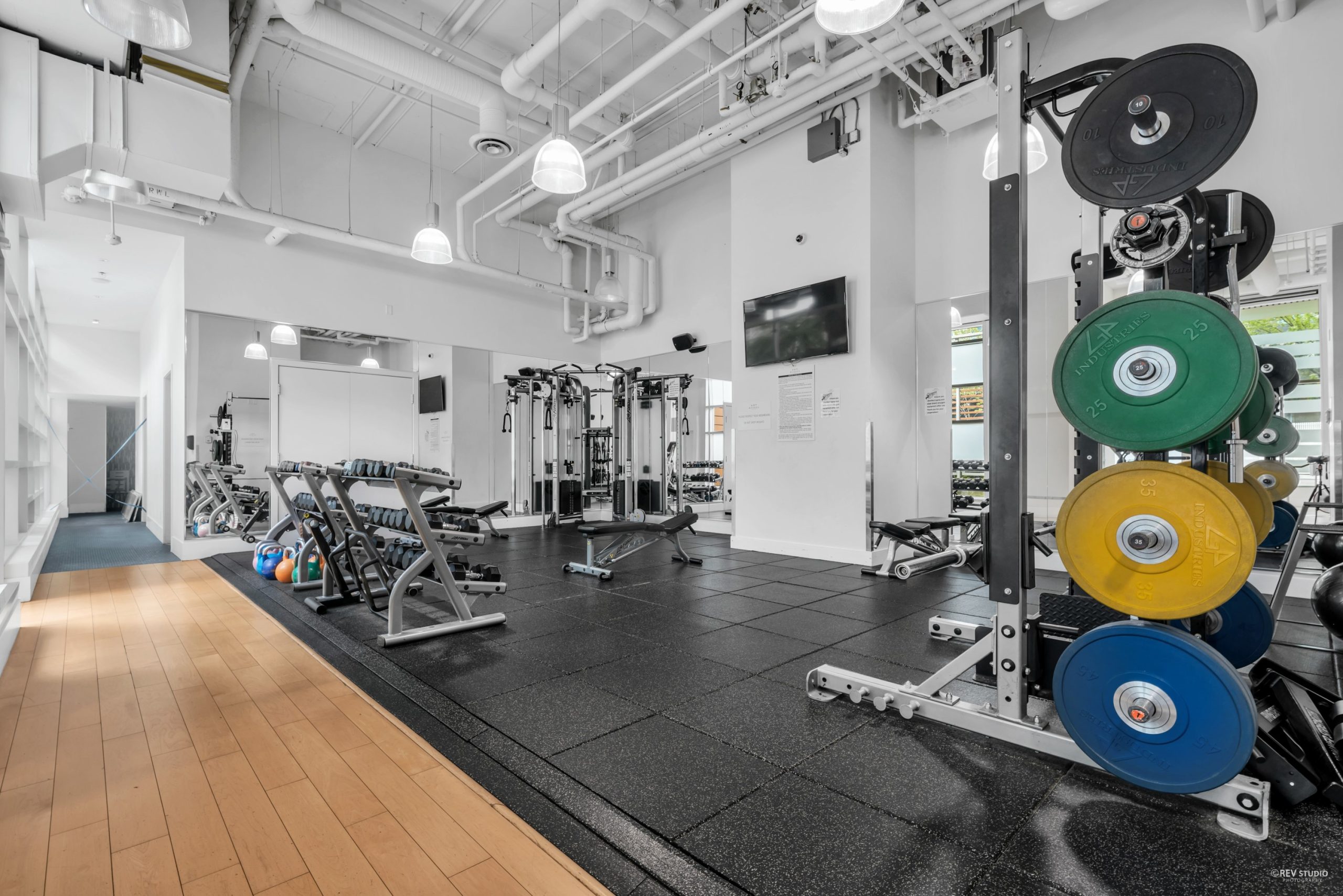 3005 1351 CONTINENTAL STREET 18