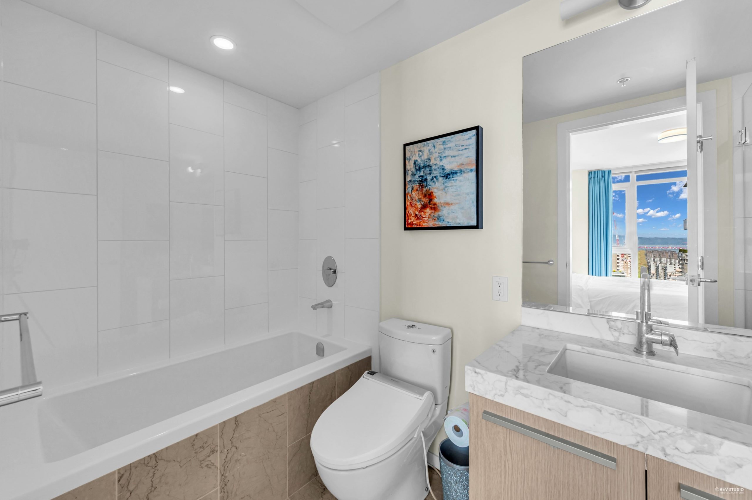 3005 1351 CONTINENTAL STREET 17