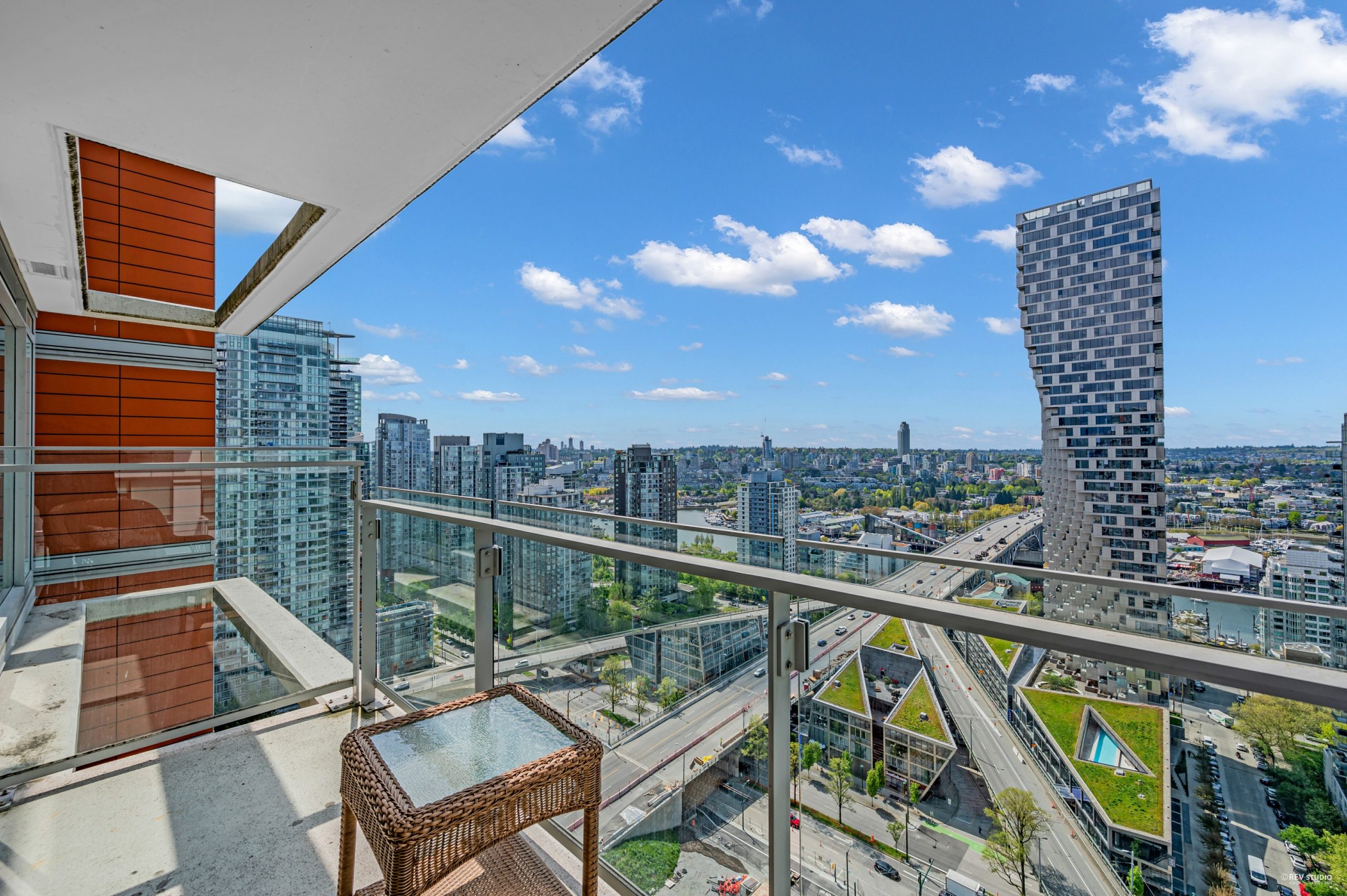 3005 1351 CONTINENTAL STREET 9