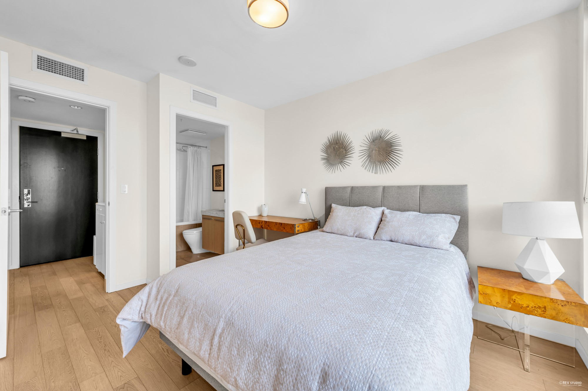3005 1351 CONTINENTAL STREET 12